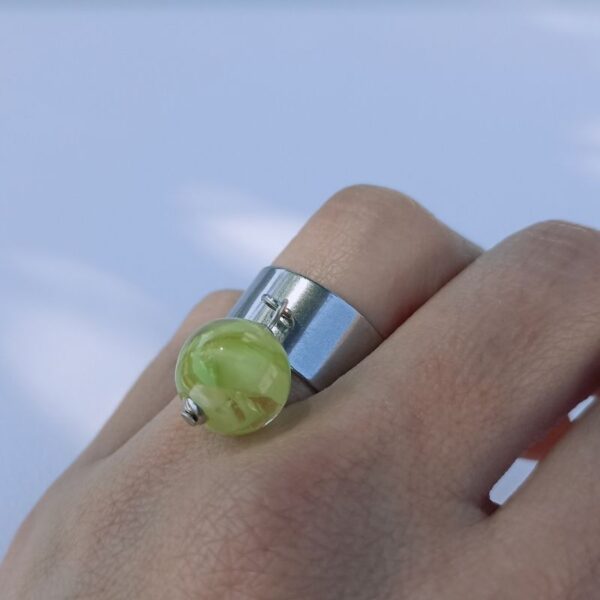 Bague large perle flamboyante vert 212 verre de Murano