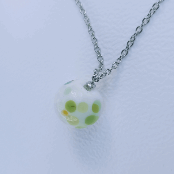 collier long perle céleste végétal en verre de Murano