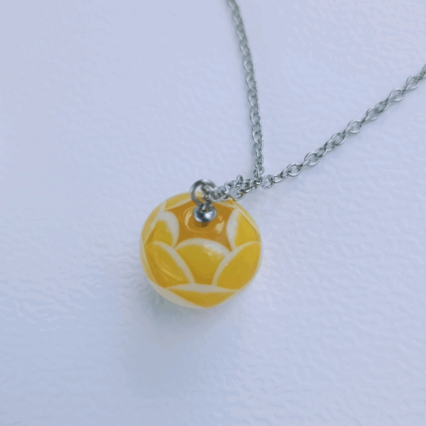 collier long perle évanescente jaune 069