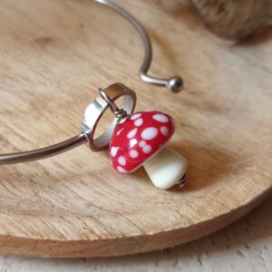 bracelet balade en foret collection automne avec champignon rouge