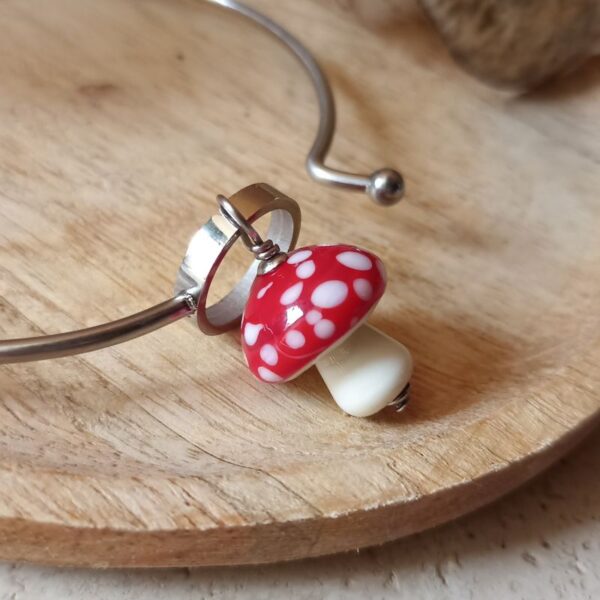 bracelet balade en foret collection automne avec champignon rouge