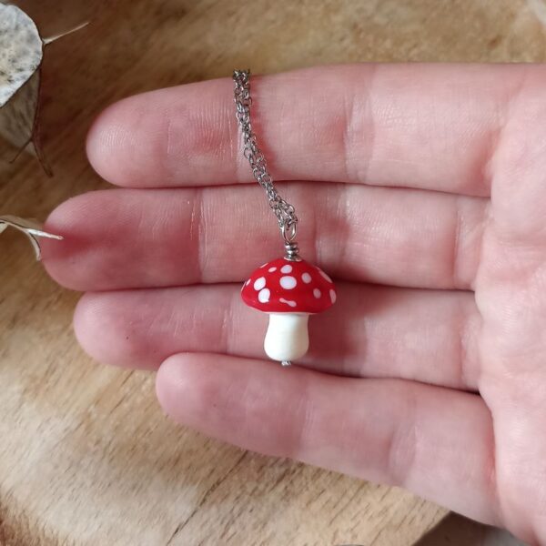 Collier Champignon Rouge – Collection Automne – Image 4