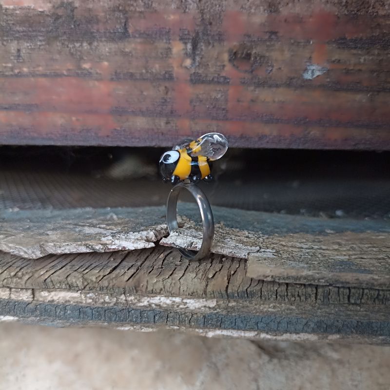 Bague Abeille en verre filé – Collection Jardin – Image 3