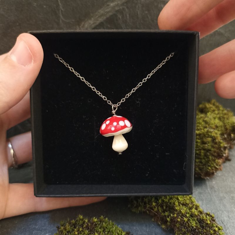collier-champignon-a-offrir-en-verre-murano-Mon-petit-uni-verre