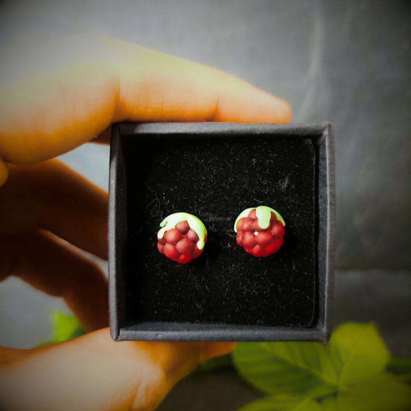 Puces d'Oreilles Framboise en verre filé – Collection Jardin – Image 2